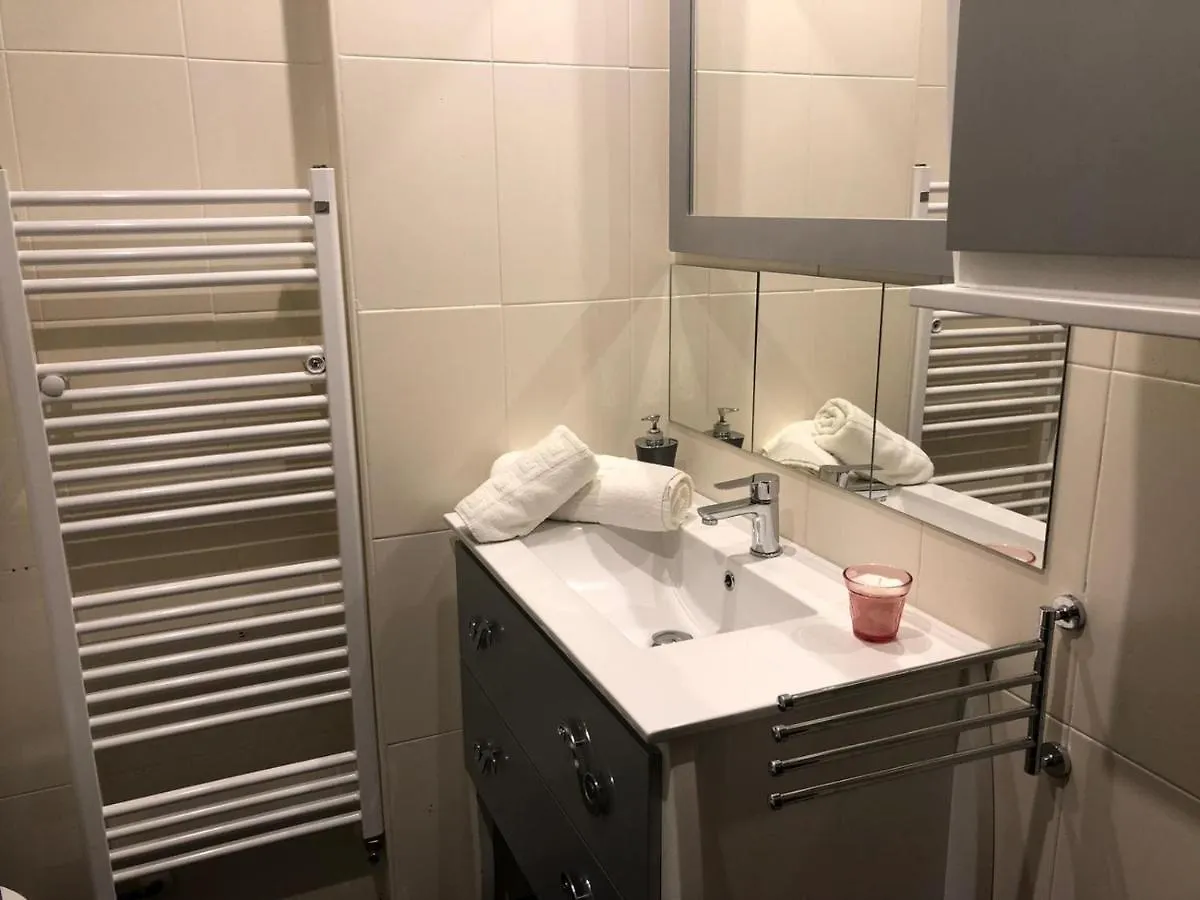 Intxaurti Etxea Apartment Mallavia